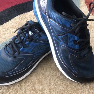 Men’s Shoes